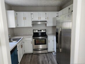 6020 Eaglechase Dr in Fayetteville, NC - Building Photo - Building Photo