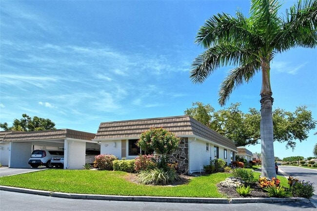 property at 2308 Waterbluff Pl