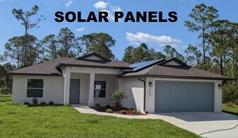 5900 Cazler Ave in North Port, FL - Building Photo