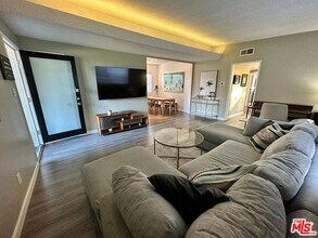 2521 Abbot Kinney Blvd in Los Angeles, CA - Building Photo - Building Photo