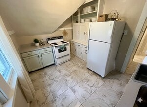 3374 S Indiana Ave, Unit 3374A in Milwaukee, WI - Building Photo - Building Photo