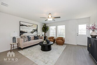 10136 Dalgreen Cir in Fort Worth, TX - Building Photo - Building Photo