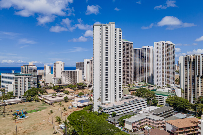 Diamond Head Vista in Honolulu, HI - Foto de edificio - Building Photo