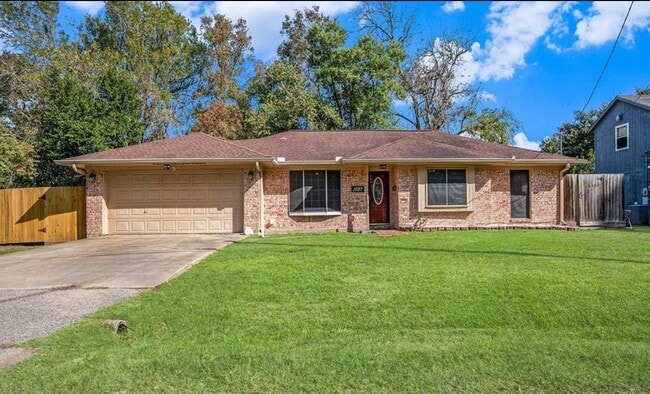 property at 1027 Sycamore St