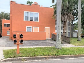 The Riverwalk Apartments in Bradenton, FL - Building Photo - Building Photo