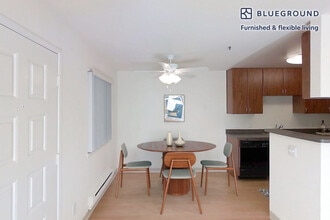 1600 Villa St, Unit SI FL1-ID6536A in Mountain View, CA - Building Photo - Building Photo