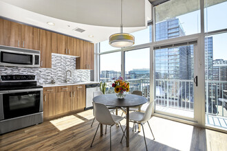 1700 Bassett St, Unit 1121 in Denver, CO - Building Photo - Building Photo