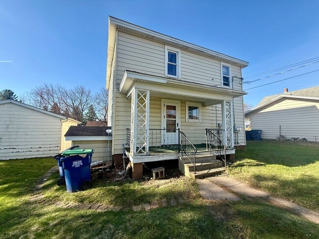 110 Adrian St in Wausau, WI - Building Photo - Building Photo