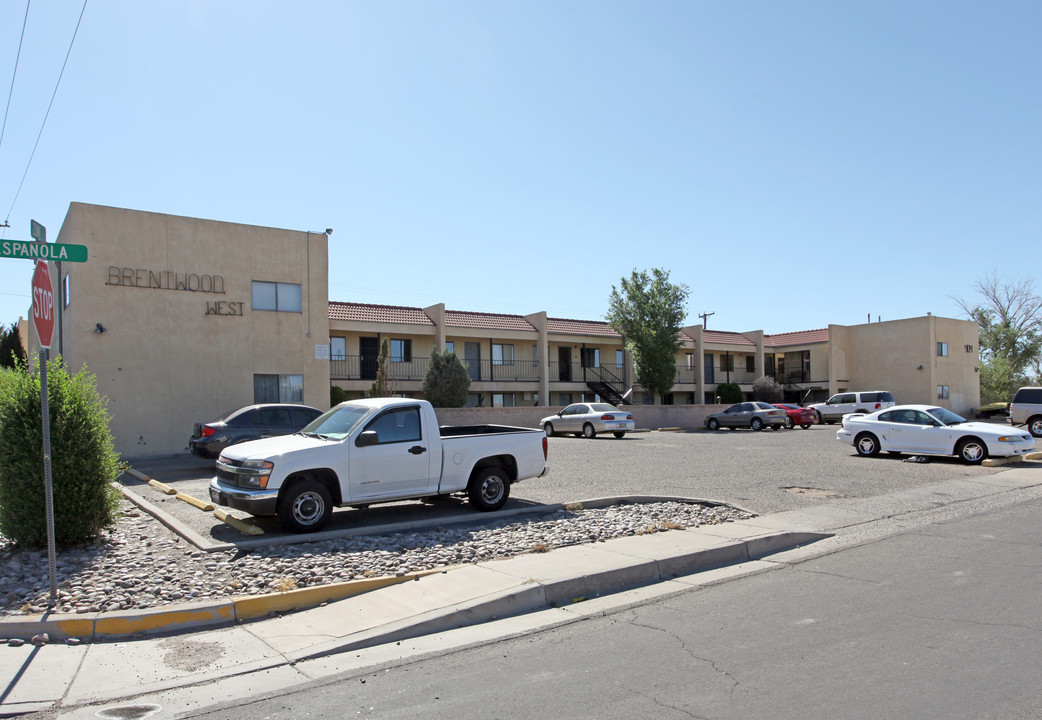 Brentwood West in Albuquerque, NM - Building Photo