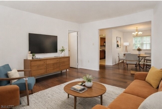 2467 NJ-10 in Morris Plains, NJ - Building Photo - Building Photo