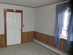24 Main St S, Unit #1 in Hutchinson, MN - Building Photo - Building Photo