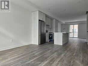 5 Victor Metcalf Ln in Richmond Hill, ON - Building Photo - Building Photo