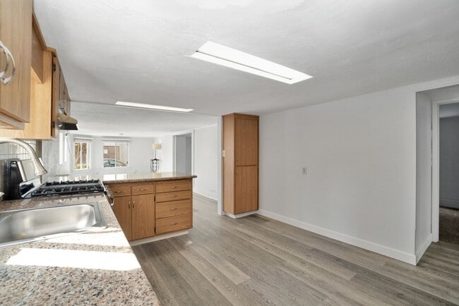 531 Taylor Ave in Alameda, CA - Building Photo - Building Photo