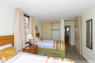 229 Paoakalani Ave in Honolulu, HI - Building Photo - Building Photo