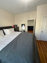 57 Irving St, Unit Irving St in Everett, MA - Building Photo - Building Photo