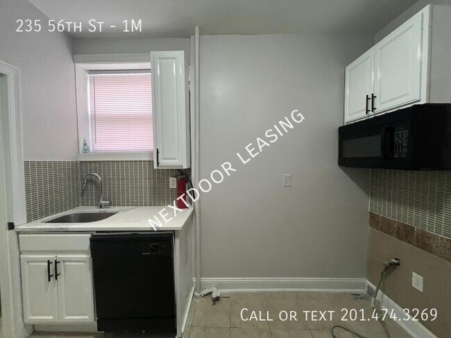 235 56th St in West New York, NJ - Building Photo - Building Photo