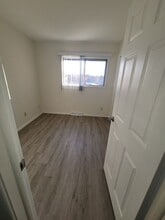 West View Townhomes in Milwaukee, WI - Foto de edificio - Interior Photo