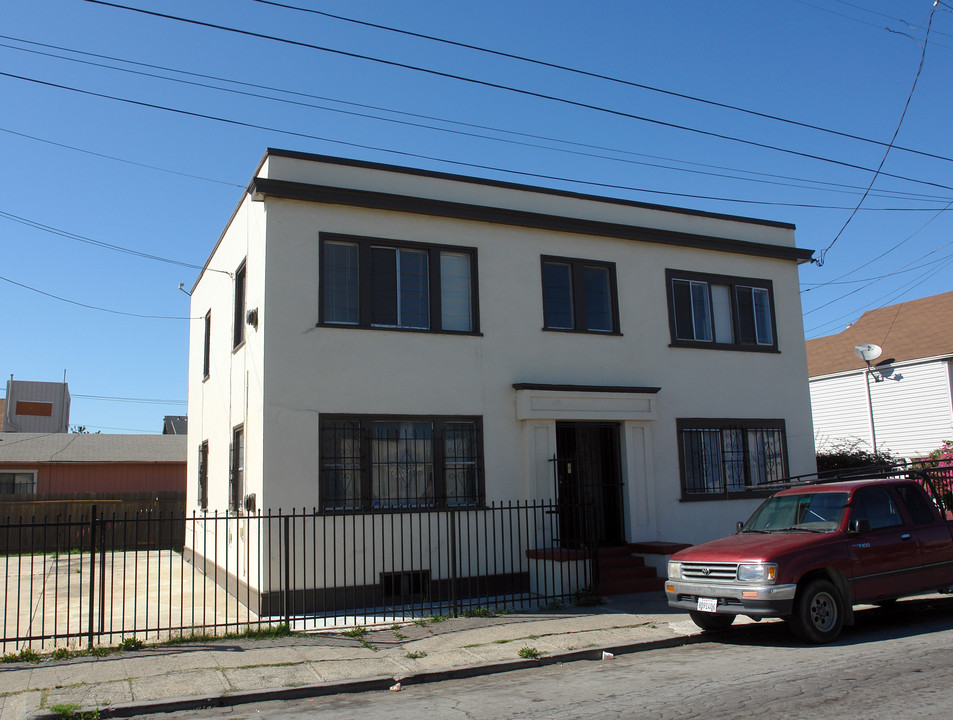 111-117 6th St in Richmond, CA - Building Photo