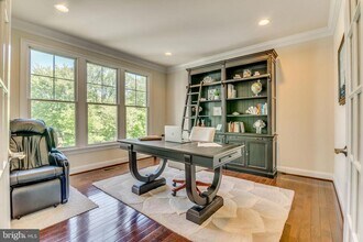1751 Tysons Crest Ln in Vienna, VA - Building Photo - Building Photo