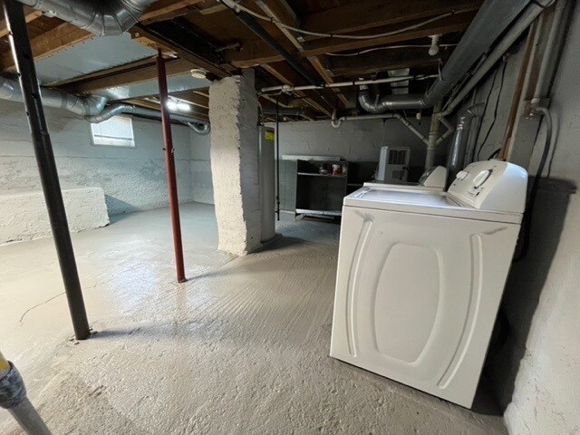 1251 Hamilton Ave NW in Grand Rapids, MI - Building Photo