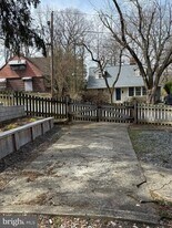 407 Calvin Ln in Rockville, MD - Building Photo