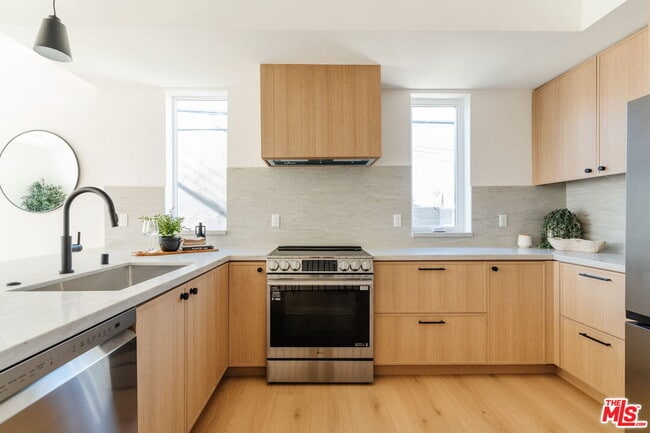 property at 6765 Lexington Ave