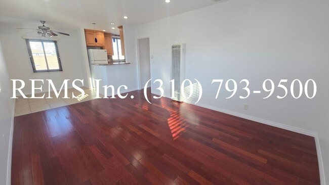 9034 Ramsgate Ave in Los Angeles, CA - Building Photo - Building Photo