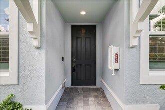 2614 Seychelles Cir in Naples, FL - Building Photo - Building Photo