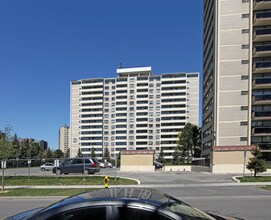 Esterbrooke Apartments in Toronto, ON - Building Photo - Building Photo