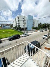 711 NW 1st St-Unit -3 in Miami, FL - Building Photo - Building Photo