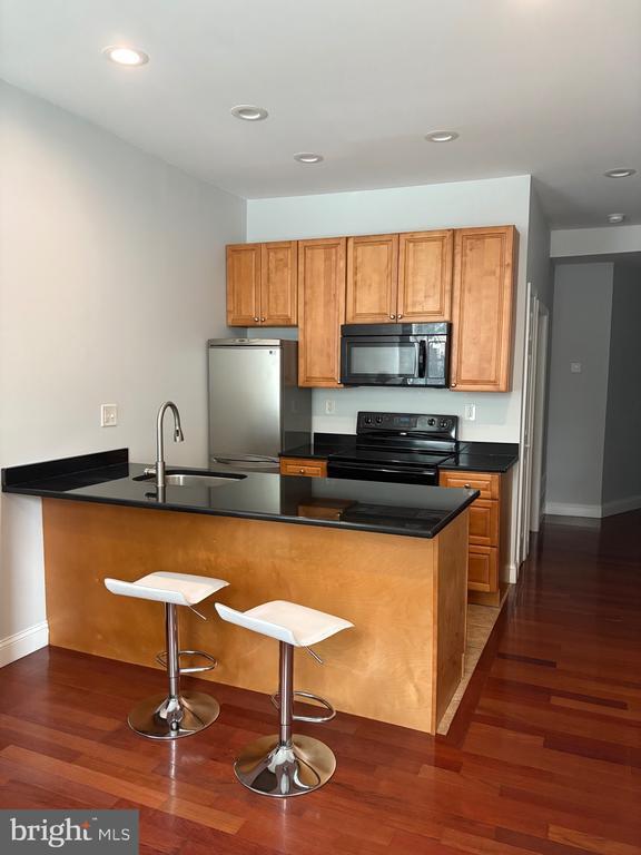 property at 929 S 13th St
