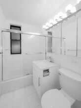 811 9th Ave in New York, NY - Building Photo - Building Photo