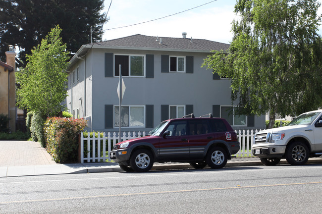 1027 Santa Cruz Ave in Menlo Park, CA - Building Photo - Building Photo