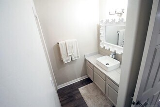 550 Graves Ave-Unit -10 in El Cajon, CA - Building Photo - Building Photo