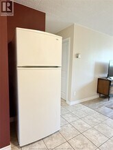 360 Tecumseh Rd W in Windsor, ON - Foto de edificio - Building Photo