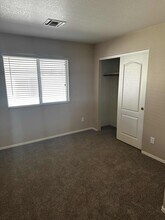 2049 W Cholla Vista Dr in Tucson, AZ - Building Photo - Building Photo