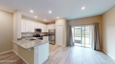 1209 Beach Dune Dr in Jacksonville, FL - Foto de edificio - Building Photo