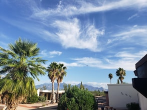 328 N Calle Del Chancero in Green Valley, AZ - Foto de edificio - Building Photo