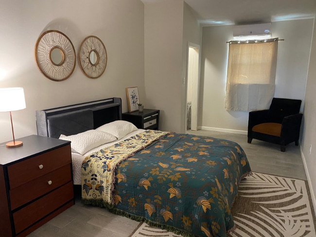 5316 N Knox Ave in Odessa, TX - Foto de edificio - Building Photo