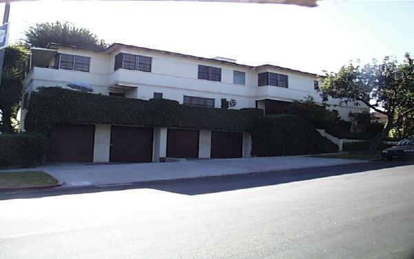 1106 S Stanley Ave in Los Angeles, CA - Foto de edificio