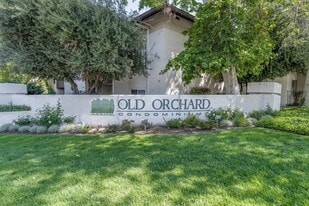 23515 Lyons Ave, Unit 201 in Santa Clarita, CA - Building Photo