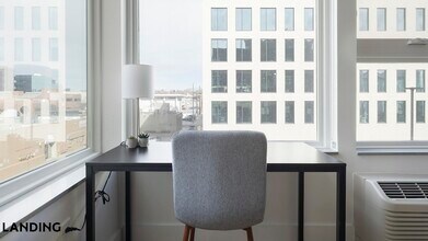 135 Adams St, Unit 310 in Denver, CO - Foto de edificio - Building Photo