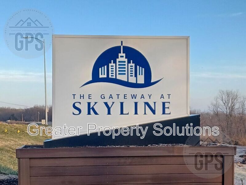 5126 NW Karen Blvd in Riverside, MO - Building Photo