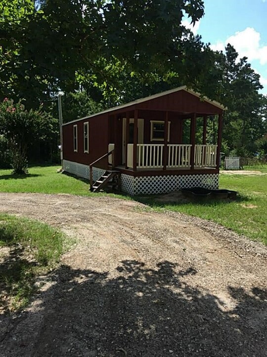 15 Starlight Dr in Huntsville, TX - Building Photo