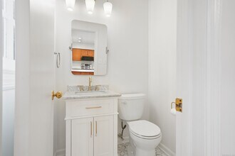 388 Main St in New Canaan, CT - Building Photo - Building Photo