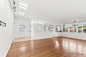 361 Linfield Dr in Menlo Park, CA - Building Photo - Building Photo