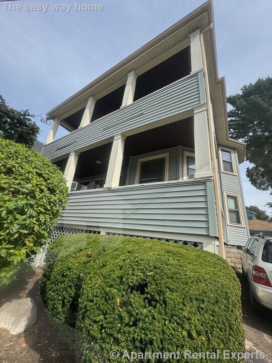 138 North St in Medford, MA - Building Photo
