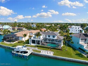 414 Palm Ct in Naples, FL - Building Photo - Building Photo