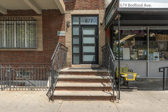 677 Bedford Ave in Brooklyn, NY - Building Photo - Building Photo