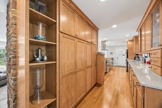 16832 12th Ave SW in Normandy Park, WA - Building Photo - Building Photo